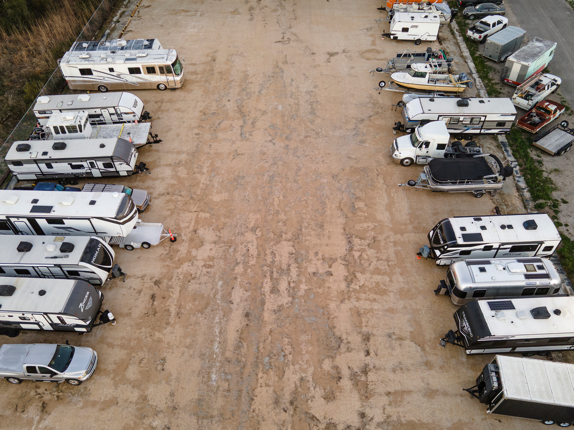 EZ Garage Storage facility - Boat, trailer and RV storage